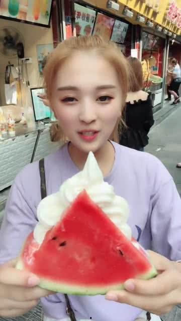 娱乐吃瓜姐网红是谁扮演的